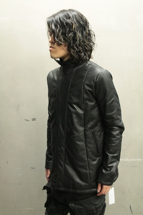 30%OFF】JULIUS ジャットネックジャケット BLACK「I.D.HEART」