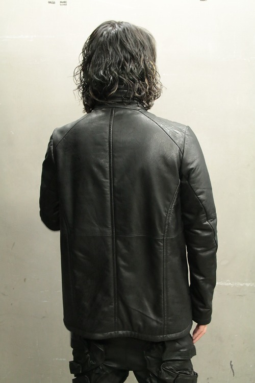 30%OFF】JULIUS ジャットネックジャケット BLACK「I.D.HEART」